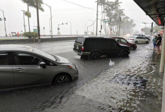 受飓风雷恩影响 夏威夷考艾岛发布洪水警报