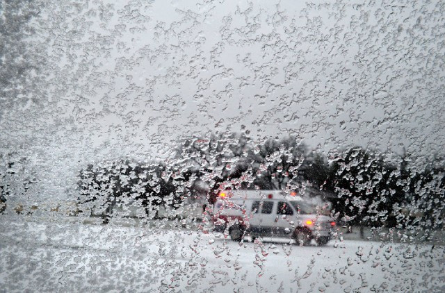 “rain snow”的图片搜索结果