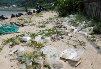 港府首承认海滩海洋垃圾来自内地垃圾船