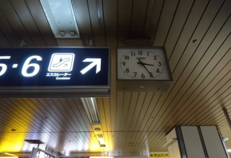 日本史无前例大地震 札幌车站时钟瞬间停止