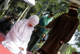 马来西亚首度对同性恋者公开执行鞭刑引争议