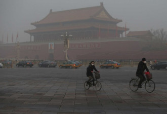 五律师起诉北京 雾霾袭扰中国政坛