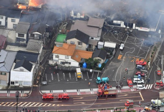 日本一中餐馆起火 连烧6小时百余房屋被殃及