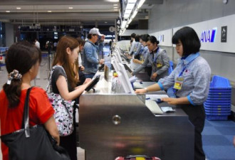 日本关西机场航站楼恢复营业 首航班飞往东京