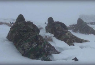 外媒称叙军雪中作战:雪深1.5米 IS或有机可乘