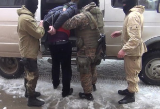 俄突袭抓获多名IS支持者 缴获大量武器弹药