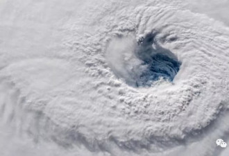 超级飓风来袭150万美居民急撤离 然而飓风泄气