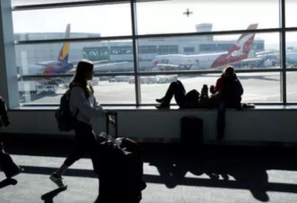 美海关开始要求外国游客入境提供社交媒体信息