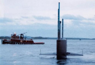 美核潜艇遇飓风 艇长为保命下令坐沉淤泥