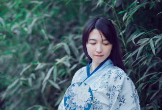 最正美女金融分析师饭局陪酒舔胸片疯传