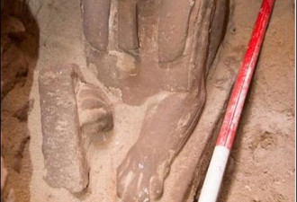 又是在施工时 埃及发现新的2千年前狮身人面像