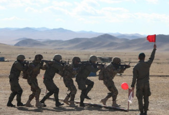 “无形哨兵”系统投入使用 新疆反恐加码