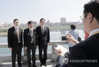 17名韩国企业家参观苗圃 开启在朝参观第一站