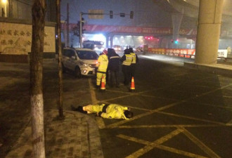 新年第一天 哈尔滨两名环卫工人工作时被撞死