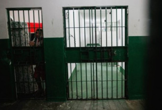 巴西北部监狱骚乱 至少60名囚犯死亡