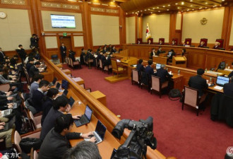 朴槿惠弹劾案正式开庭 仅9分钟结束