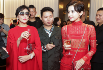 刘嘉玲娜扎穿红裙同框 谁比谁更美丽