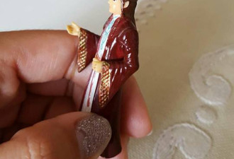 拜错神啦 太奶奶把精灵王雕像当神像拜了好多年