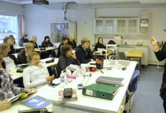 穷小孩富小孩：芬兰创教育奇迹的关键