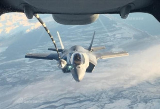 美国最新隐形战机F-35飞抵日本 为首次海外部署