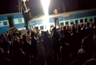 印度火车出轨事故遇难者升至23人 仍有多人被困