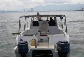 马来沉船续:陆续有落水游客获救 总数达25人