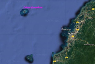 马来沉船续:陆续有落水游客获救 总数达25人