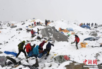 珠峰高度疑因地震下降 科学家将赴尼泊尔测量