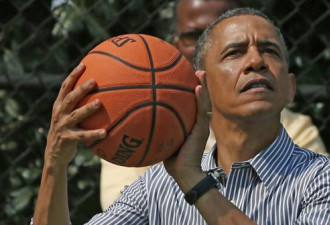 篮球总统奥巴马:被肘伤缝12针 与乔丹“互喷”