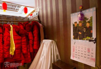 朝鲜美女服务员中国过年:K歌泡菜是最爱