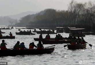 杭州西湖大年初一迎游客50.84万人次