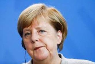德国总理默克尔被指更势单力薄