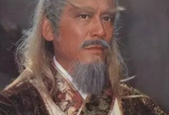她太大胆了！没离婚就敢搞姐弟恋，还怀孕了...