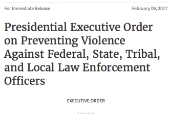 特朗普签署三项命令 严厉打击暴力犯罪和贩毒