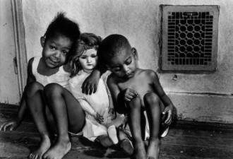 被遗忘的美国:50年前深陷种族隔阂与贫穷