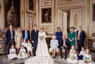 英国公主大婚官方全家福发布 两萌娃成功抢镜