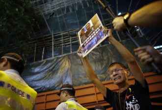 七警案罪成还押 林郑称尊重法庭裁定
