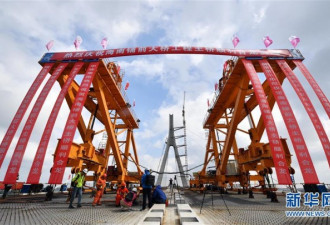 中国首座跨越地震断层的跨海大桥合龙