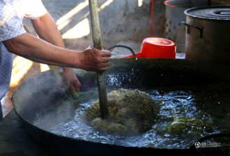 湖南孵化场每天烫死数万只稚鸭 销往外地