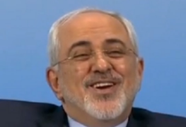 伊朗外长与西方记者笑谈核武,美沙以三国围攻