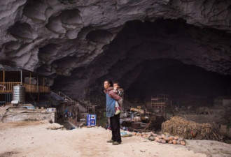 实拍：亚洲仅存洞穴村 贵州19户人喝洞顶滴水