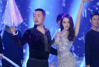 杜海涛和迪丽热巴贴身热舞 表情亮了