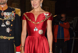 时尚盘点:  正宫红才是王室成员穿得最美的颜色