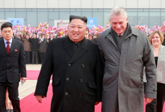 德媒：朝鲜出现金正恩一张罕见照片 引发轰动