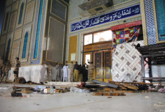 巴基斯坦清真寺遭袭致至少100死 IS宣称负责