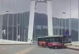 重庆万州公交坠江，为什么大桥护栏没有拦住？
