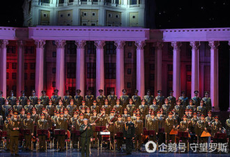 俄军红旗歌舞团空难后新阵容首秀大舞台