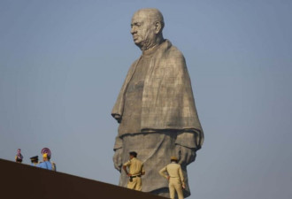 印度天价“世界最高雕像”竟是中国造？