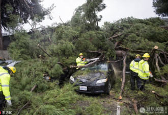 六年来最大暴风雨席卷美国加州 已致1人死亡