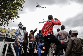 南非排外冲突:移民不再只挨打 持刀&quot;以死相拼 &quot;